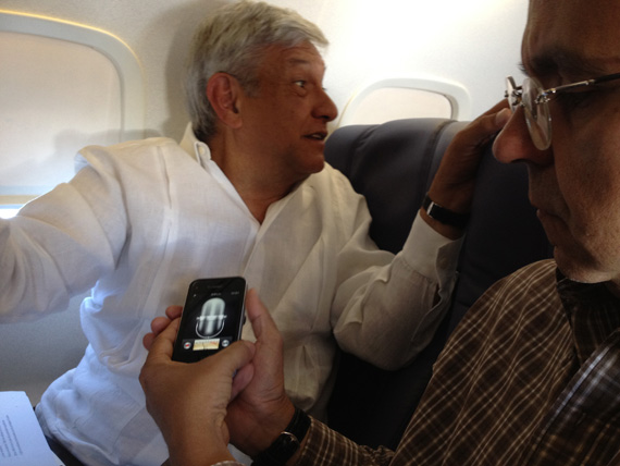 Resultado de imagen para amlo avion