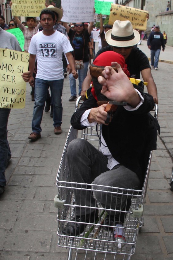 Oaxaca_Protesta_anti_EPN-9