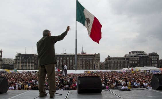 Andres_Manuel_Zocalo-6