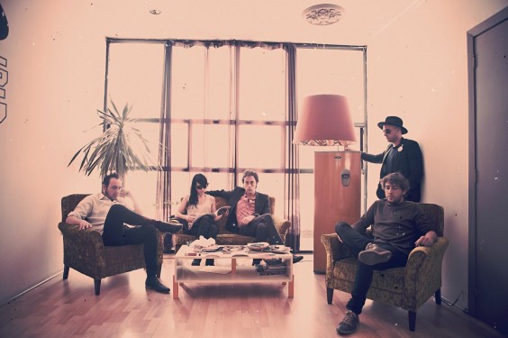 339668_463181913712469_462054873_o