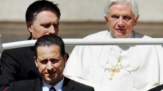 1709PaoloGabrielePapa-EFE1