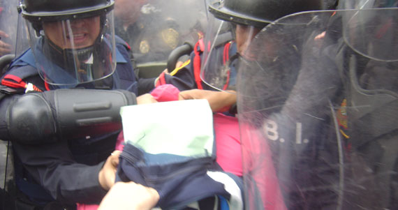 3DETENCION-JOVENCITO-EXCESO