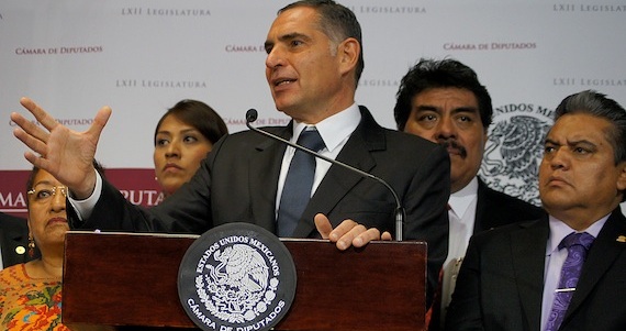 El mandatario de Oaxaca.Foto: Rebeca Argumedo, SinEmbargo.