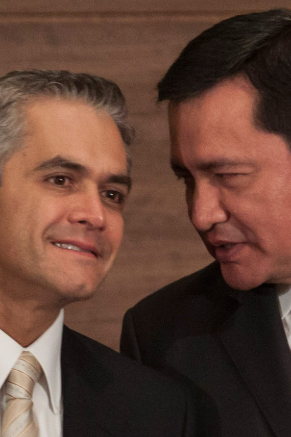 Entre lobos. Foto: Cuartoscuro