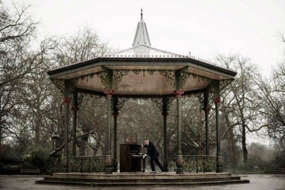 Foto: www.hughlaurie.com