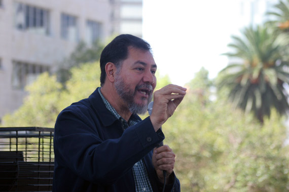 Con seguidores. Foto: Francisco Cañedo, SinEmbargo