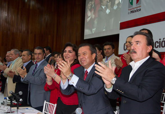 Los peñistas más uno. Foto: Cuartoscuro