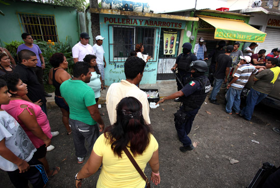 Enfrentamiento de militantes en Veracruz. Foto: Cuartoscuro