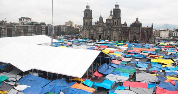 Los maestros llegaron al Zócalo el 19 de agosto. Foto: Archivo.