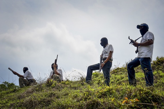 Autodefensas en Michoacán. Foto: Cuartoscuro