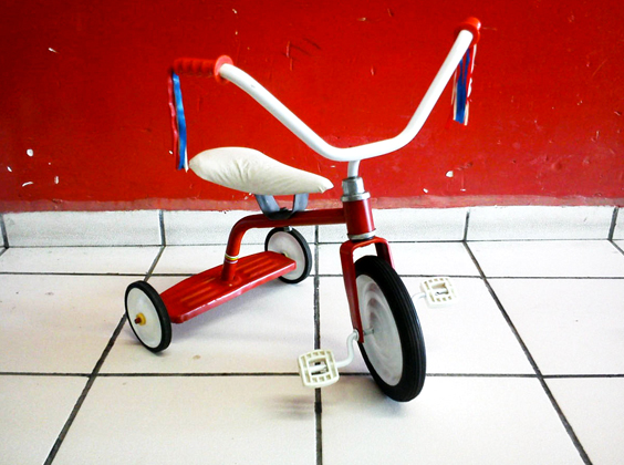 Triciclo marca “Apache”