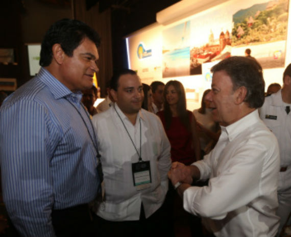 El más reciente viaje del Gobernador; en la foto con su homólogo de Sinaloa y el Presidente de Colombia. Foto: especial.