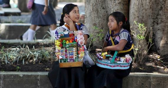 En Chiapas es común la venta de niñas, denuncia ONG. Foto: Cuartoscuro