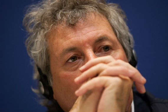 Ama el futbol, el cine y la literatura. En ese orden. Foto: FIL