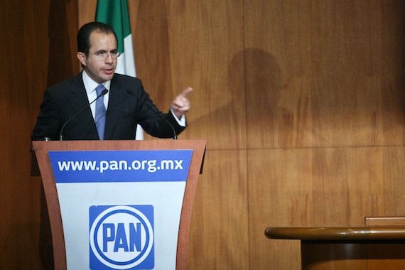 Petróleos Mexicanos (PEMEX) demandó ante una corte de Nueva York, en Estados Unidos a César Nava. Foto Cuartoscuro.