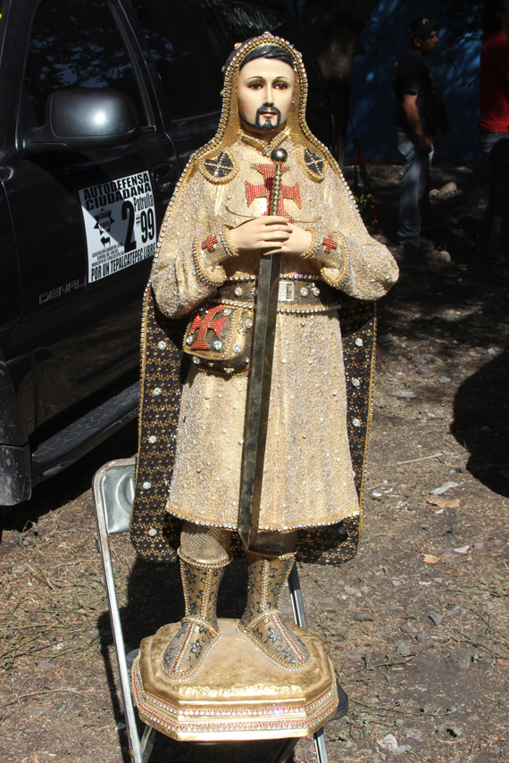 Imagen de Los Templarios decomisada por las guardias comunitarias en Michoacán. Foto: Cuartoscuro