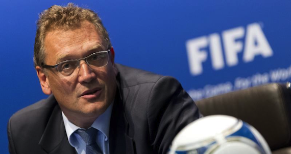 El secretario general de la FIFA, Jérôme Valcke, amenazó a la ciudad de Curitiba de sacarla del Mundial Foto: EFE