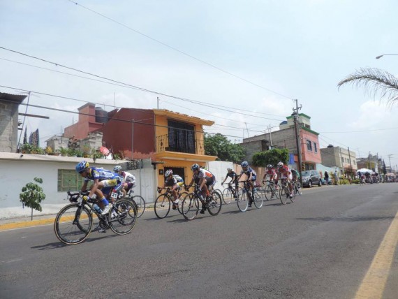 10300672_769319196458324_6154978735290548865_n (1)