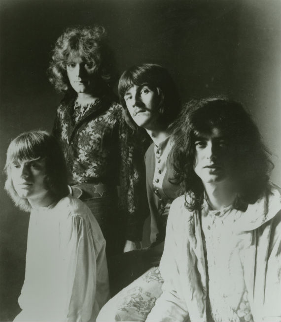 Led Zeppelin en una imagen de 1969. Foto: Warner Music