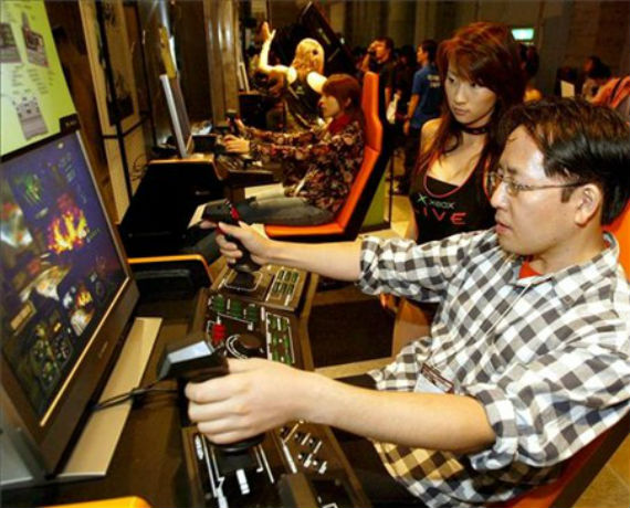 Los populares juegos muúltiples en línea como World of Warcraft pueden dar pistas del comportamiento humano durante pandemias. Foto: EFE
