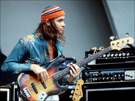 Jaco Pastorius y su Fender Jazz Bass. Foto: Especial