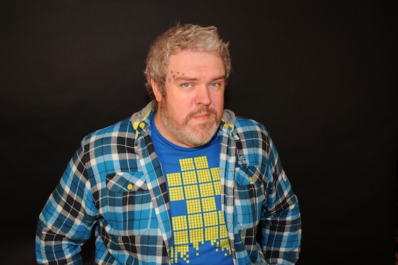 El actor Kristian Nairn interpreta a Hodor, el personaje de GoT que a pesar de sólo pronunciar su propio nombre, se ha vuelto uno de los más queridos por los fans de la serie. Foto: kristiannairn.com