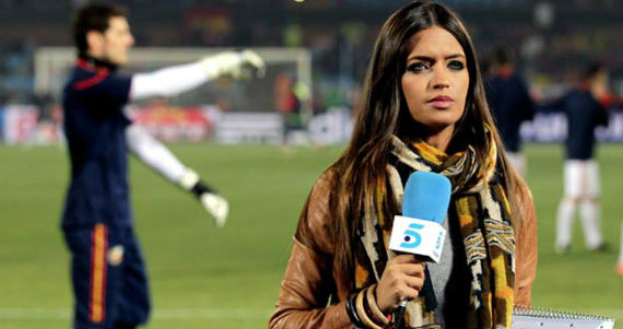 Sara Carbonero e Iker Casillas haciendo lo que más saben. Foto: EFE