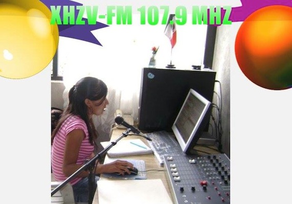 Transmisión de Radio Ecos de Manantlan. Foto: Facebook 