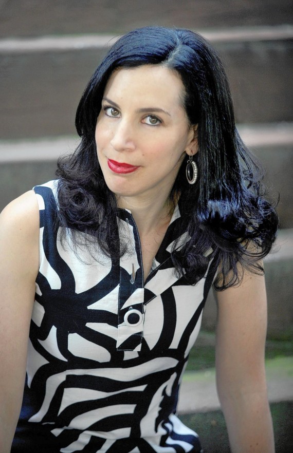 La Ley Telecom es un ejemplo de la tensión de los ciudadanos con el gobierno, dice ex asesora de Clinton. Foto: Cortesía Emily Parker