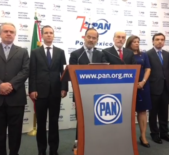 Gustavo Madero presenta propuesta para consulta popular para un incremento del salario mínimo. Foto: Twitter vía @GustavoMadero