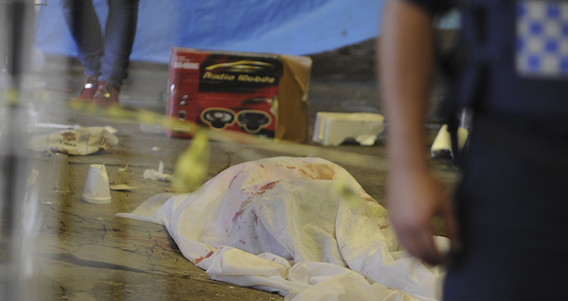 Las autoridades no dieron a conocer los nombres del hombre que murió y las de los heridos. Foto: Cuartoscuro