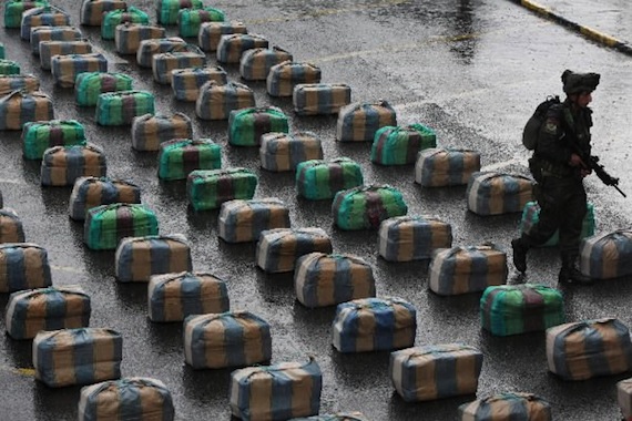 Drogas como mariguana y la heroina pueden ser fácilmente transportados por drones. Foto: EFE