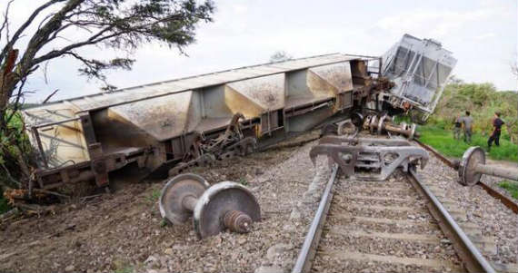 El accidente provocó lesiones a un grupo de migrantes. Foto: Twitter @lachonaweb