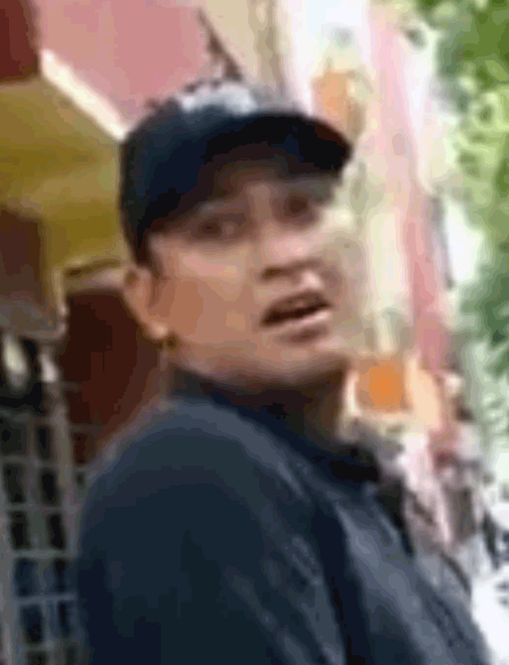 "Pinche metiche", le dijo a quien grababa. Foto: Captura de video