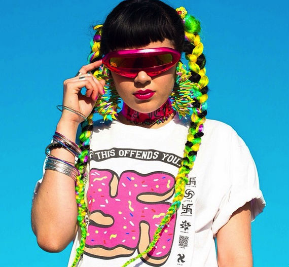 El diseño de modas busca despojar a la suástica de su mala imagen. Foto: The Atlantic, Jawny Villany