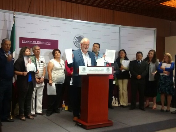 Ciudadanos presentan una demanda de Juicio Político contra el titular de la CNDH