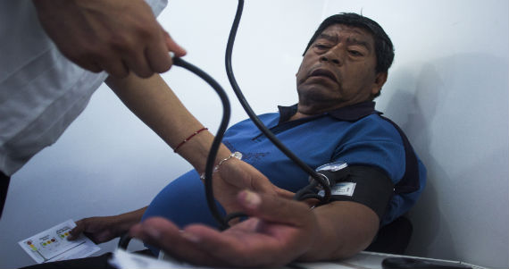 Las enfermedades ocasionadas por la obesidad y el sobrepeso son infartos, hipertensión, cáncer y diabetes. (Foto: Cuartoscuro.)