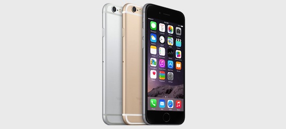 Apple se rindió ante las pantallas gigantes y sus consumidores habituales lo hicieron notar. Foto: Apple