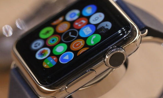 A primera vista, el smartwatch de Apple parece ser la nueva joya de dispositivos ponibles. Foto: Gizmodo