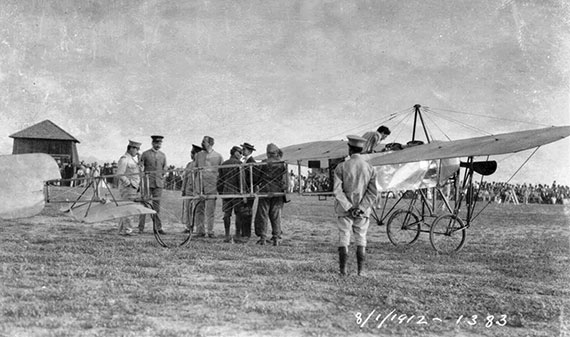 Prueba de un avión en México, 1912