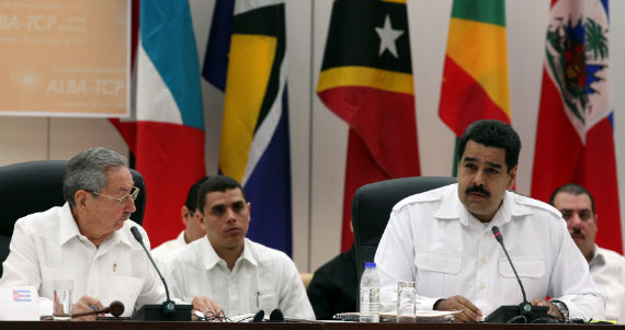 Castro consideró insuficientes los recursos aportados hasta ahora y dijo que la epidemia reclama el compromiso indispensable de todas las naciones. Foto: EFE.