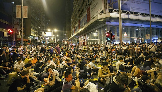 Desde las manifestaciones en Irak, hasta las de Hong Kong, FireChat ha demostrado ser la red de mensajería más popular para los indignados. Foto: EFE