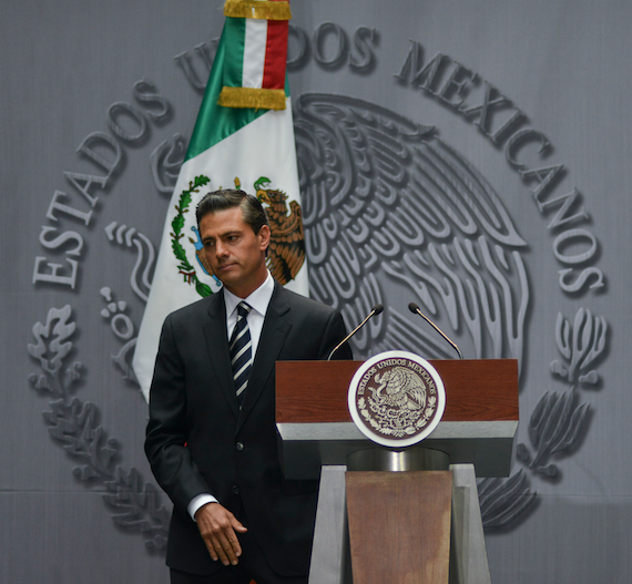 Peña Nieto  no ha ido a Iguala, a pesar de que lo acontecido la noche del 26 de septiembre representa "por mucho su mayor crisis". Foto: Cuartoscuro.
