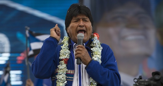 El presidente de Bolivia, Evo Morales, habría ganado las elecciones con un apoyo en las urnas de entre el 59,5 % y el 61 %. Foto: EFE