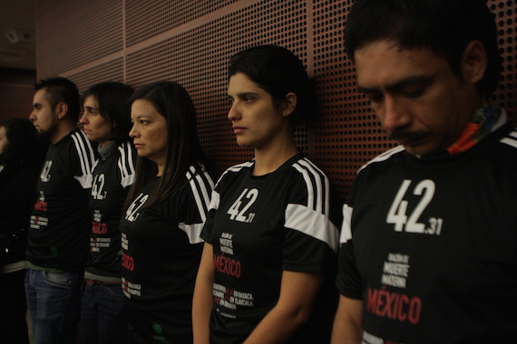 Representantes de la organización GIRE entraron a la comparecencia de Raúl Plascencia. Foto: Francisco Cañedo, SinEmbargo
