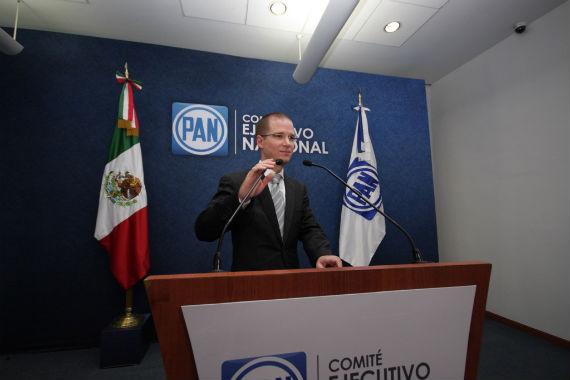 El presidente del PAN emitió una serie de lineamientos a sus legisladores sobre el caso "casa blanca". Foto: Francisco Cañedo, SinEmbargo