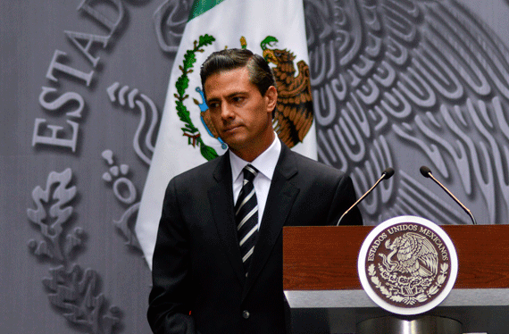 6 de octubre. El Presidente Enrique Peña Nieto habla desde Los Pinos sobre los desaparecidos. Foto: Cuartoscuro