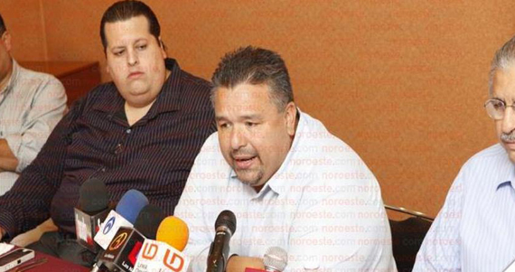 Se convirtió al cristianismo y se volvió pastor, para servir "al verdadero patrón que lo liberó", y así ha sido a lo largo de 25 años. Foto: Noroeste.