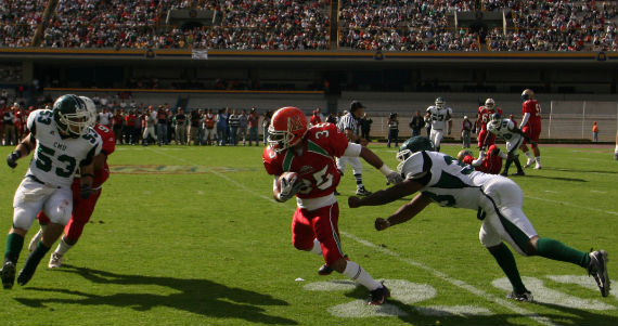 Terry Sullivan, director ejecutivo del representativo de las Estrellas de la División III de la NCAA, refrendó su apoyo tanto a la sociedad civil por el clima de tensión que ha afectado la vida estudiantil en la UNAM. Foto: Cuartoscuro.