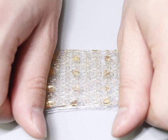 La nueva piel creada por científicos surcoreanos podría devolver el sentido del tacto a amputados. Foto: Dae-Hyeong Kim